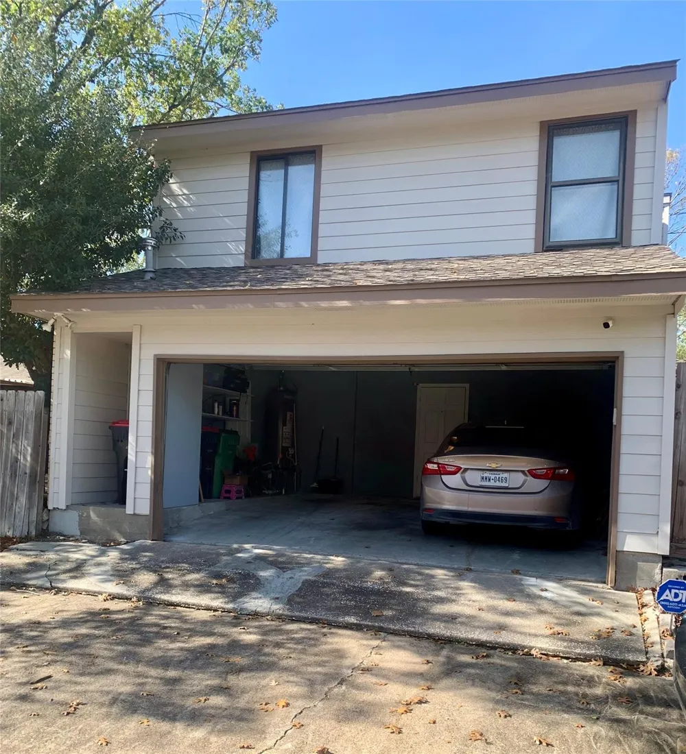 4807 Forest Court Baytown, TX 77521