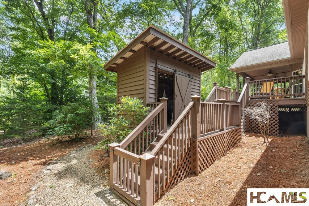 141 Dolly Lane Highlands, NC 28741