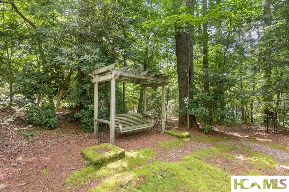 141 Dolly Lane Highlands, NC 28741