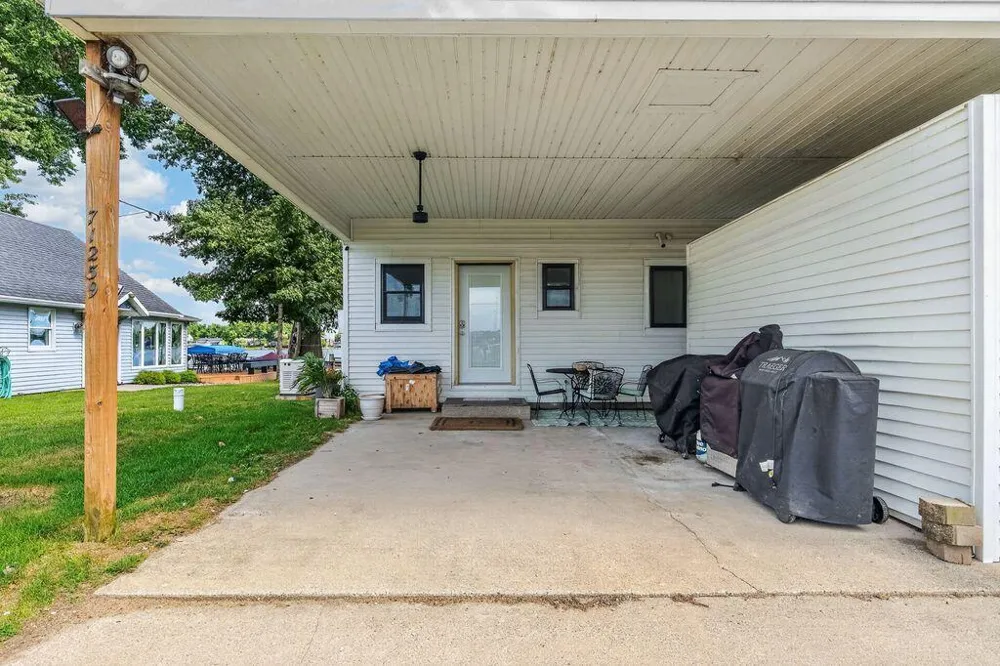 71259 Mathers Road White Pigeon, MI 49099