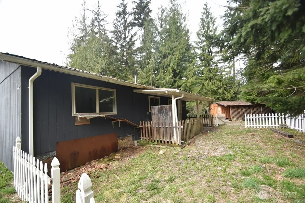 6250 Juniper Lane Maple Falls, WA 98266