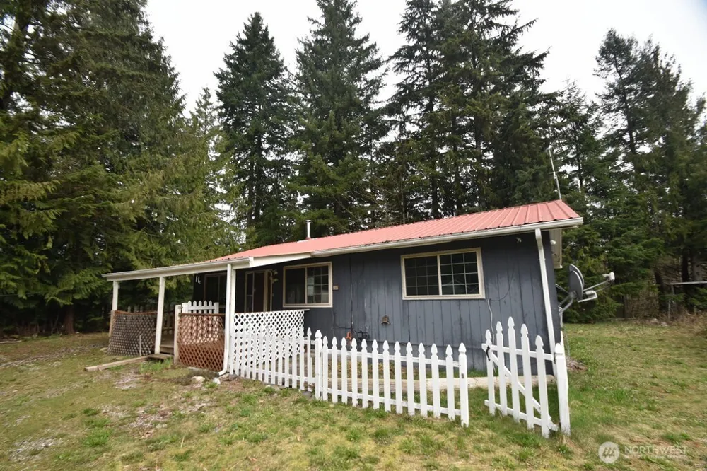 6250 Juniper Lane Maple Falls, WA 98266