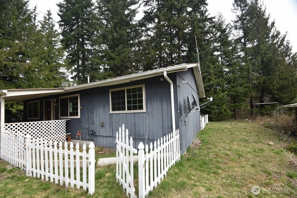6250 Juniper Lane Maple Falls, WA 98266