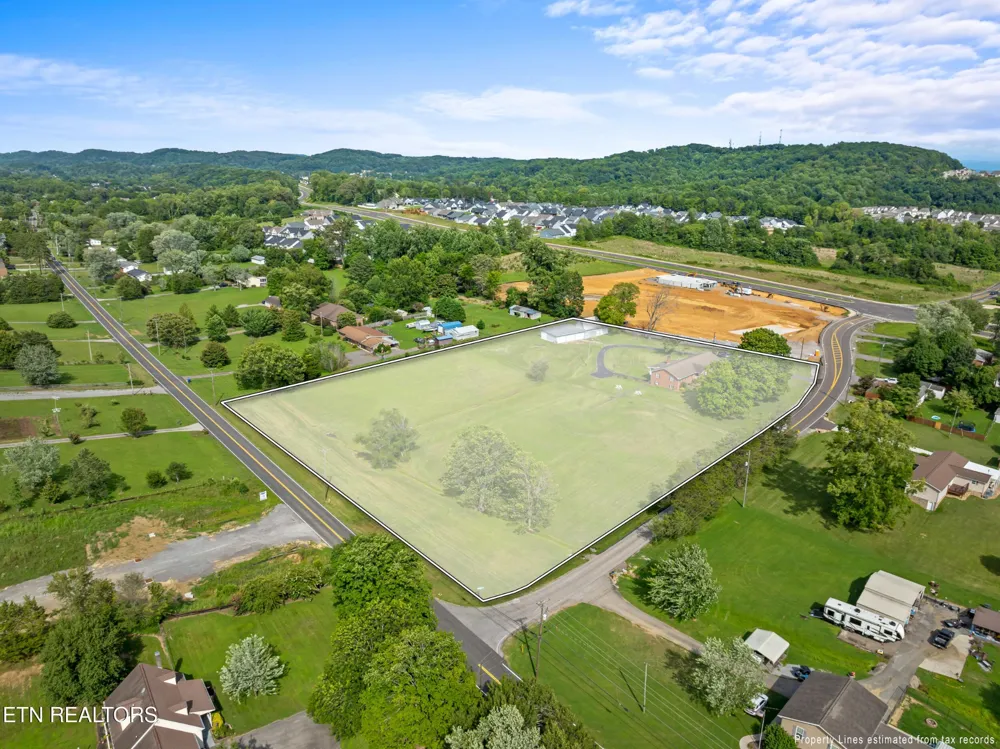 3320 Bakertown Rd Knoxville, TN 37931