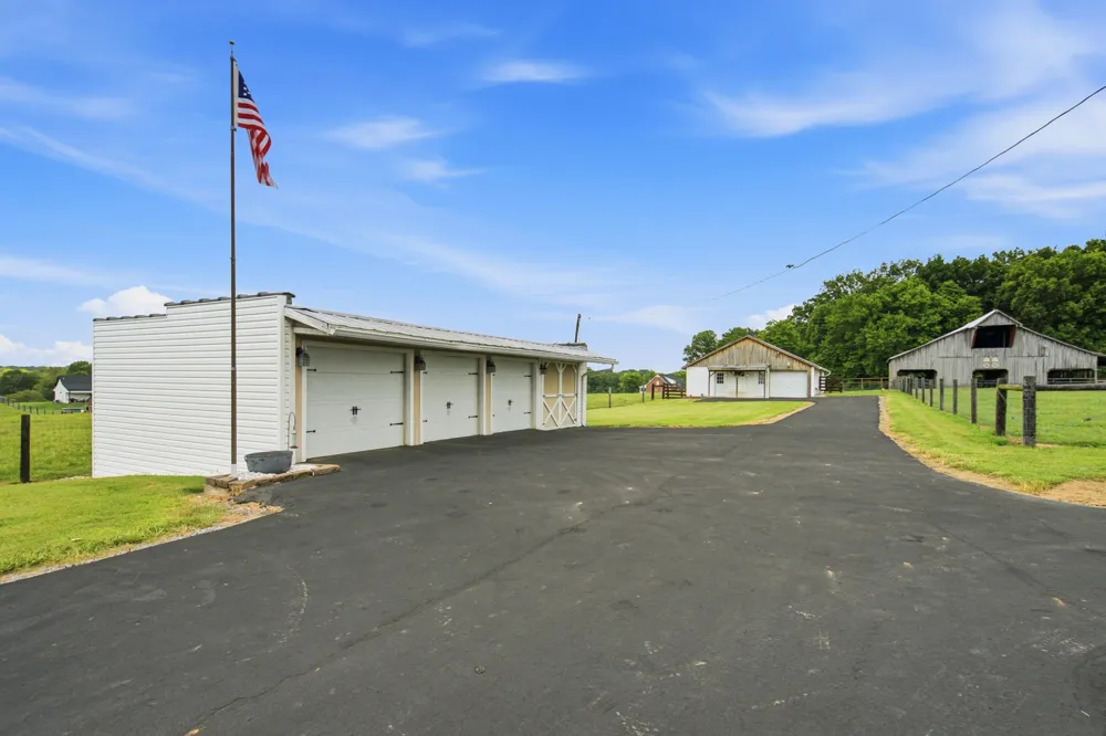 9803 Burgess Gower Rd Cedar Hill, TN 37032