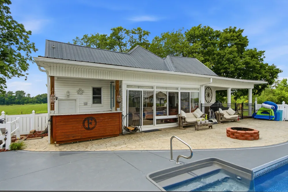 9803 Burgess Gower Rd Cedar Hill, TN 37032