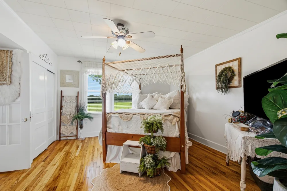 9803 Burgess Gower Rd Cedar Hill, TN 37032