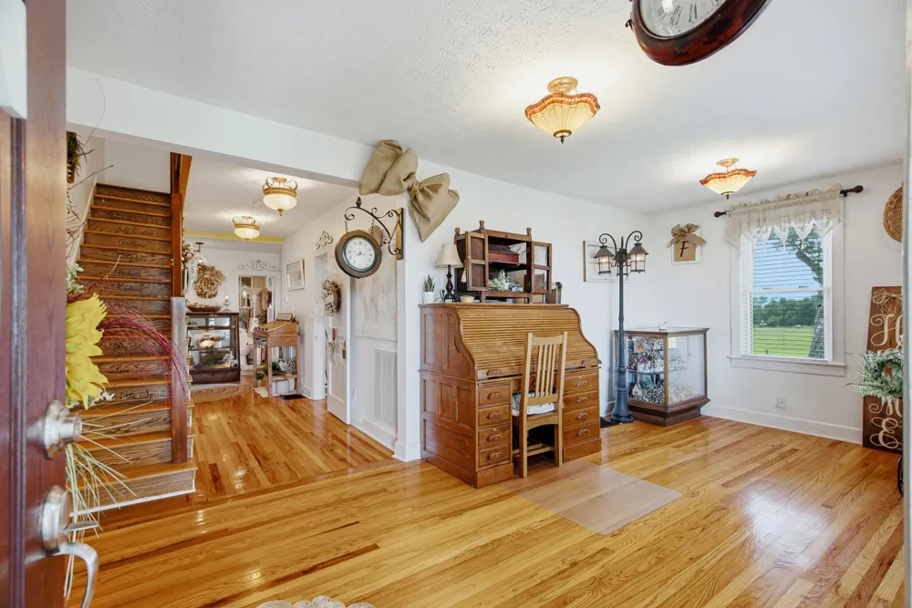 9803 Burgess Gower Rd Cedar Hill, TN 37032