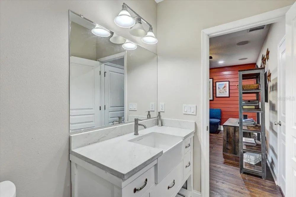 7209 MEETING HOUSE LANE Apollo Beach, FL 33572