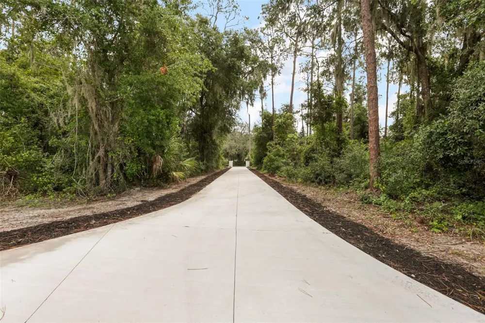 39251 COUNTY ROAD 439 Umatilla, FL 32784