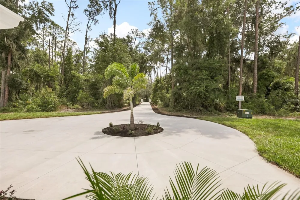 39251 COUNTY ROAD 439 Umatilla, FL 32784