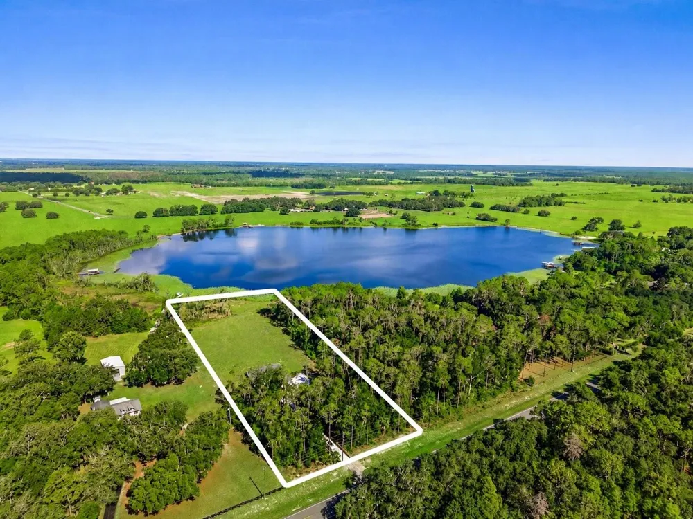 39251 COUNTY ROAD 439 Umatilla, FL 32784