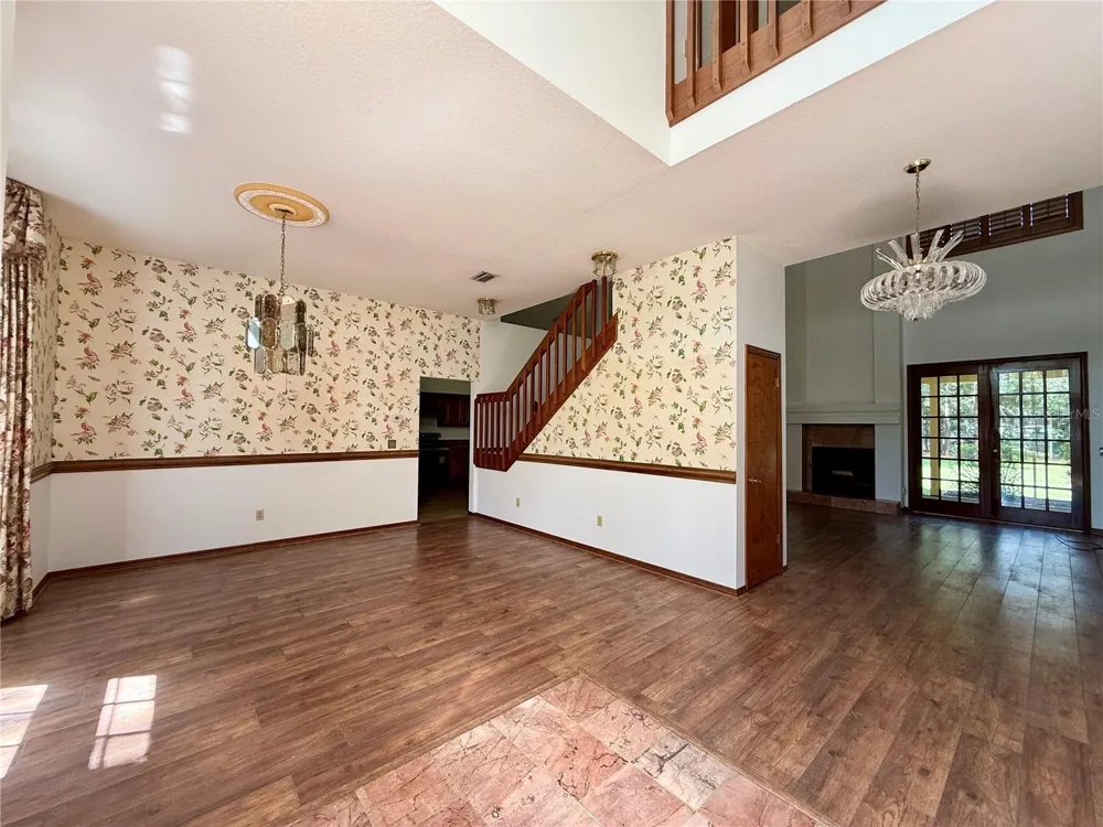 124 ESTATES CIRCLE Lake Mary, FL 32746