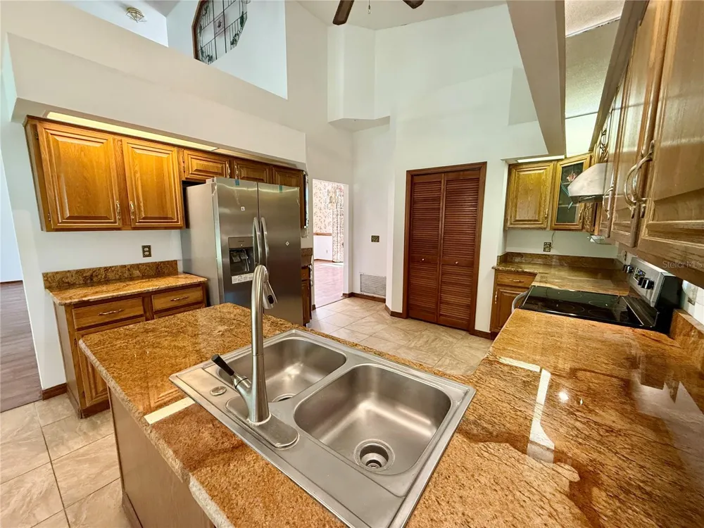 124 ESTATES CIRCLE Lake Mary, FL 32746