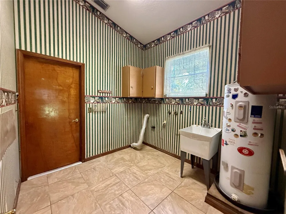 124 ESTATES CIRCLE Lake Mary, FL 32746