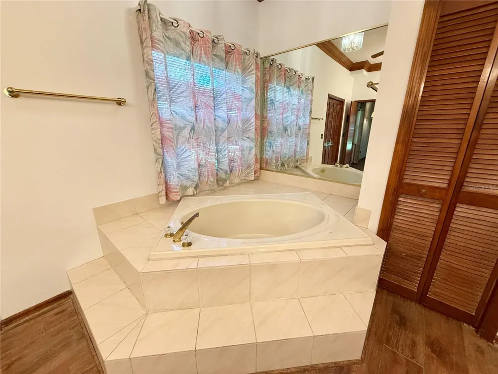 124 ESTATES CIRCLE Lake Mary, FL 32746