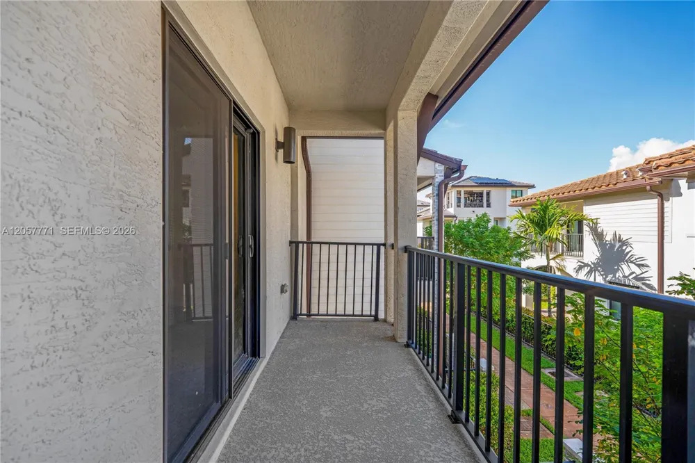 4733 NW 83rd Pkwy Doral, FL 33166