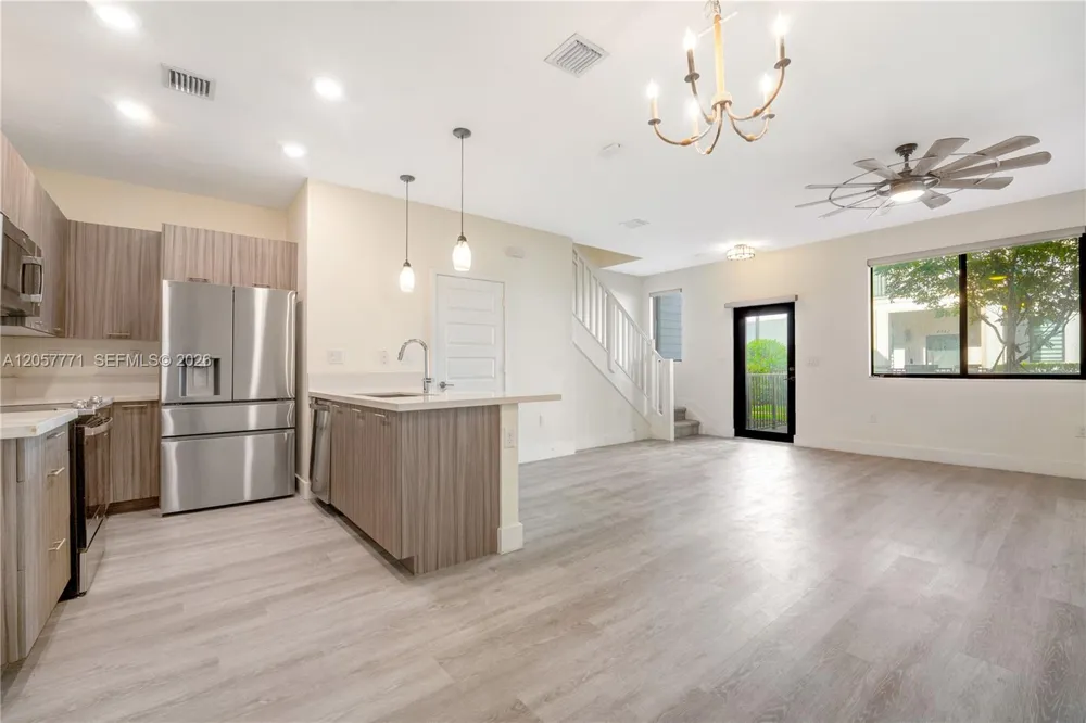 4733 NW 83rd Pkwy Doral, FL 33166