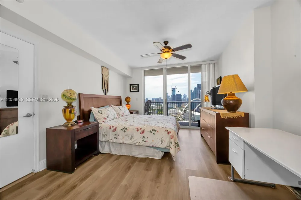 1750 Bayshore Dr #3310 Miami, FL 33132