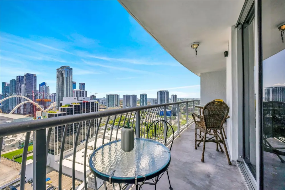 1750 Bayshore Dr #3310 Miami, FL 33132