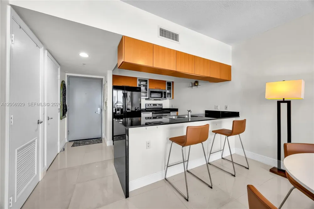 1750 Bayshore Dr #3310 Miami, FL 33132