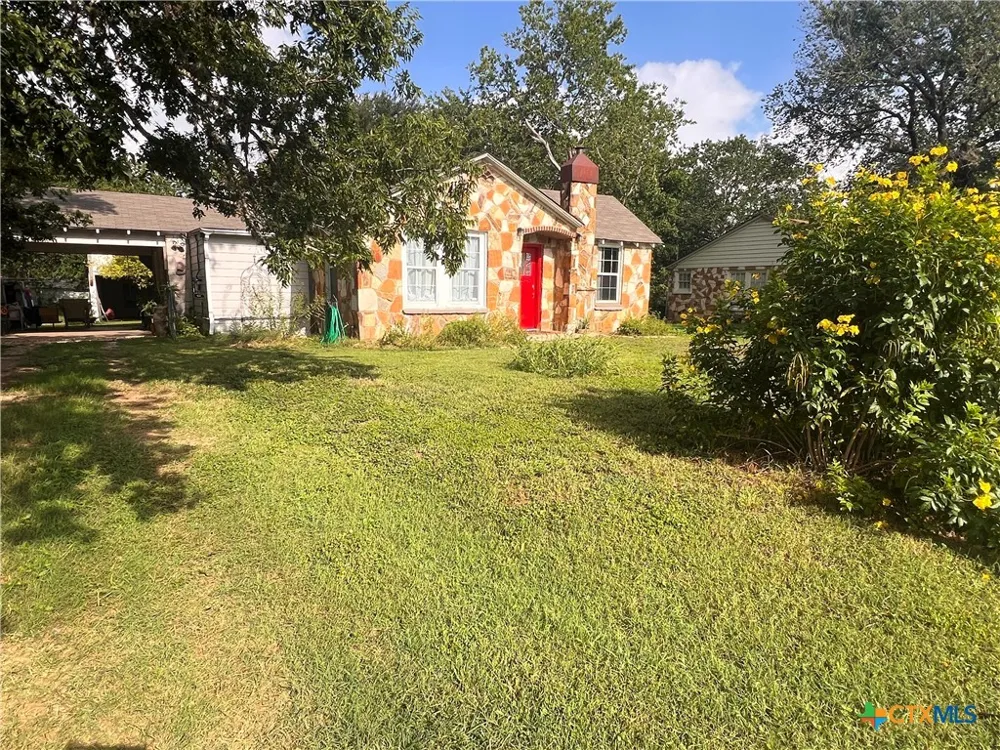 3080 S State Highway 123 Seguin, TX 78155