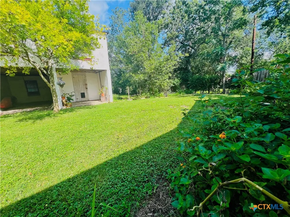 3080 S State Highway 123 Seguin, TX 78155