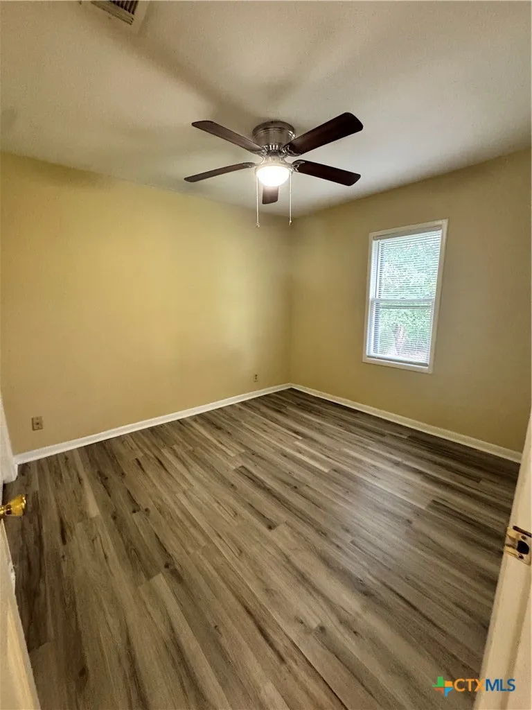 1401 E Mimosa Avenue Victoria, TX 77901