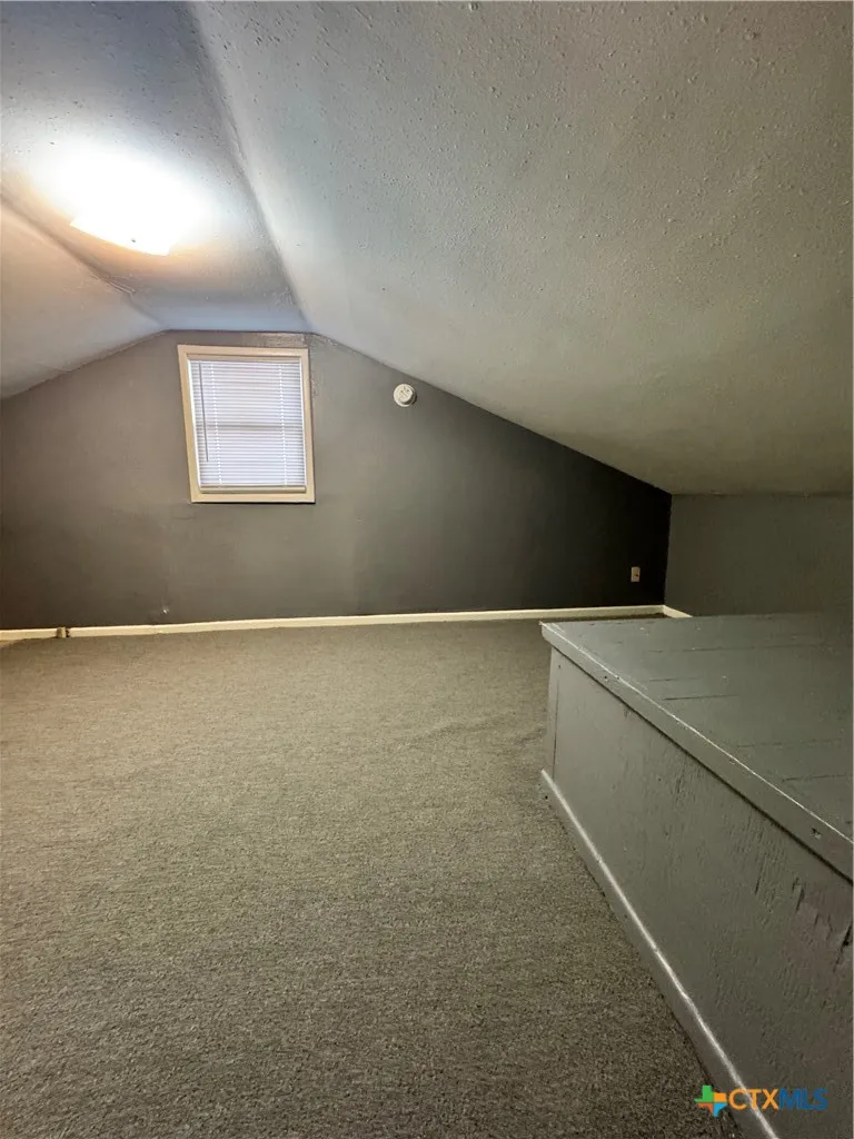 1401 E Mimosa Avenue Victoria, TX 77901