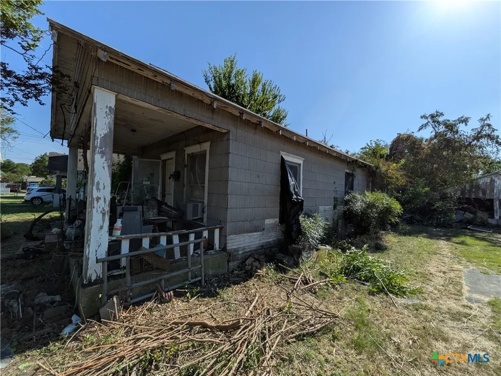 410 S 14th Street Gatesville, TX 76528