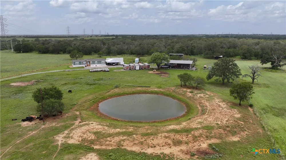 1576 Settlers Way Seguin, TX 78155