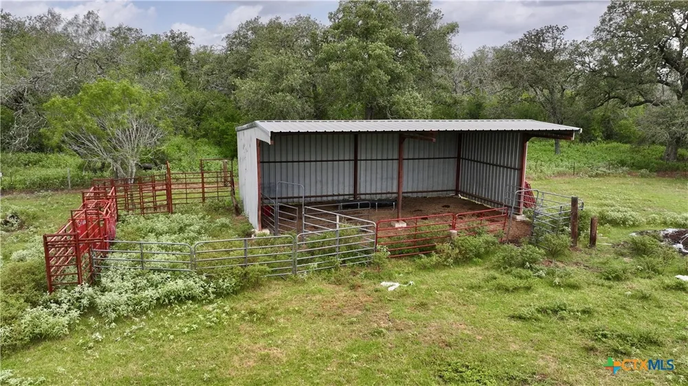 1576 Settlers Way Seguin, TX 78155