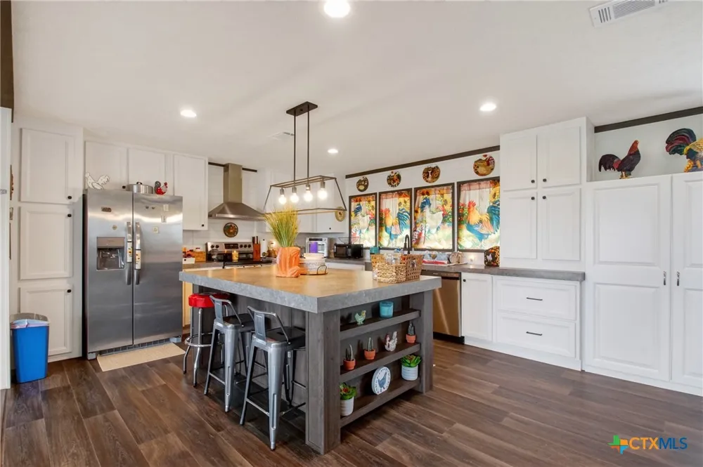 1576 Settlers Way Seguin, TX 78155