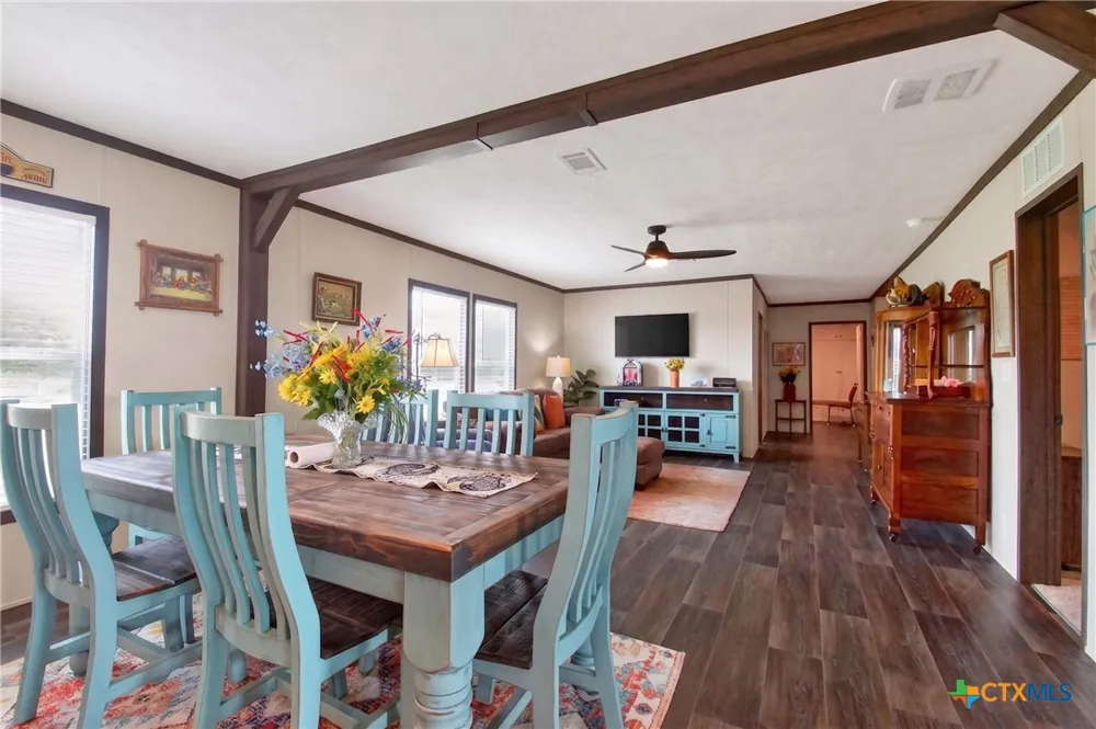1576 Settlers Way Seguin, TX 78155