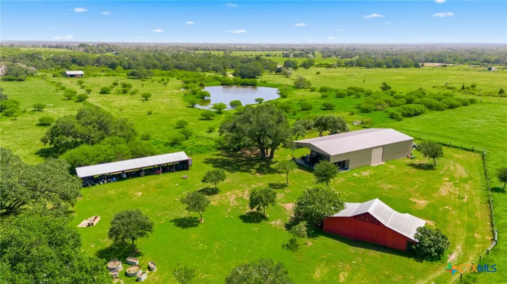 3298 CR 132 Hallettsville, TX 77964
