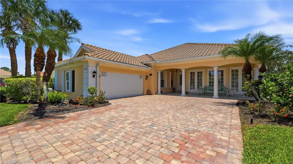 8672 DOLCE LANE Sarasota, FL 34238