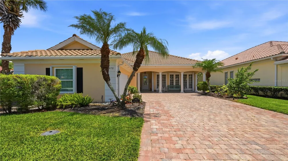 8672 DOLCE LANE Sarasota, FL 34238