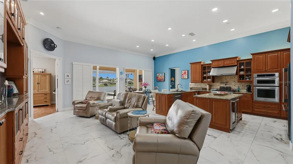 8672 DOLCE LANE Sarasota, FL 34238