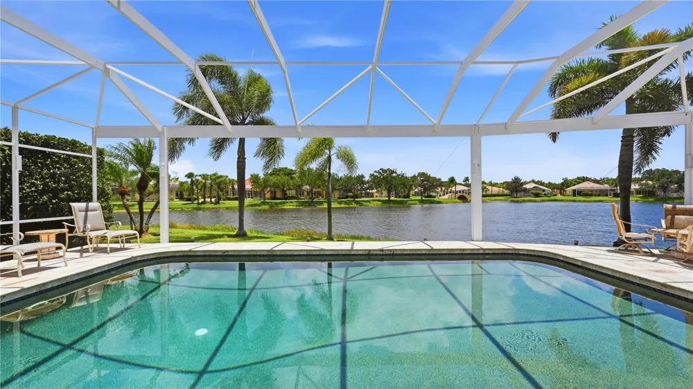 8672 DOLCE LANE Sarasota, FL 34238