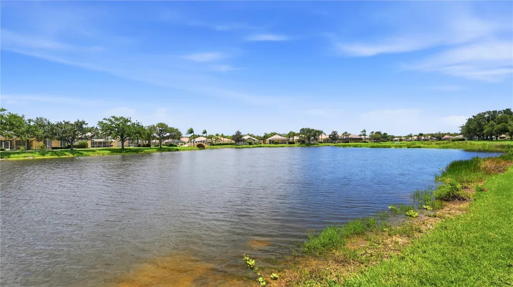8672 DOLCE LANE Sarasota, FL 34238