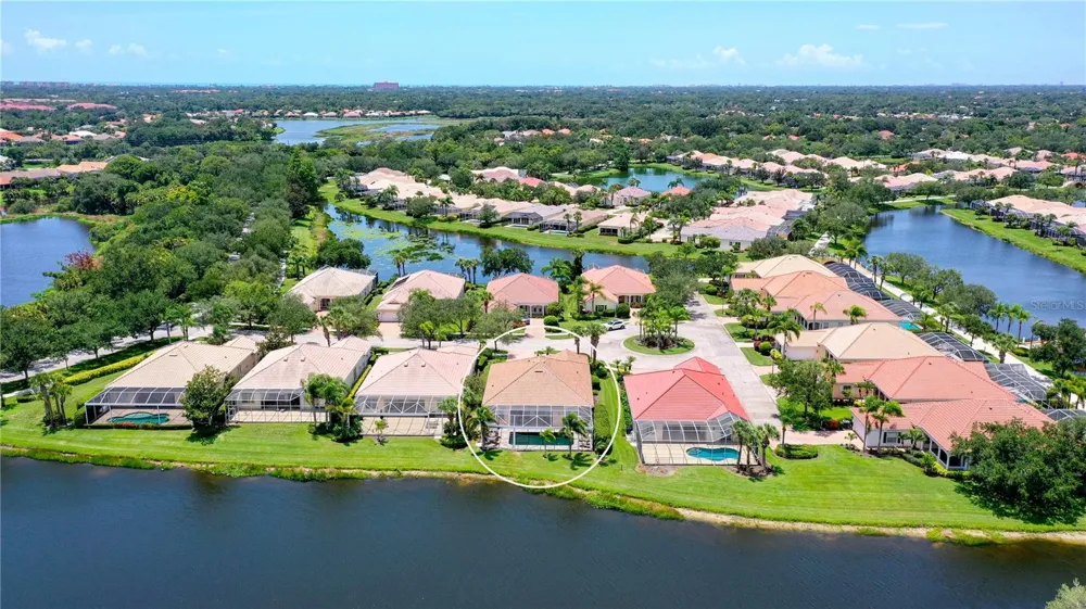 8672 DOLCE LANE Sarasota, FL 34238