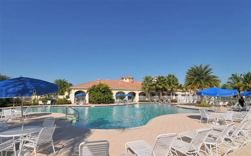 8672 DOLCE LANE Sarasota, FL 34238