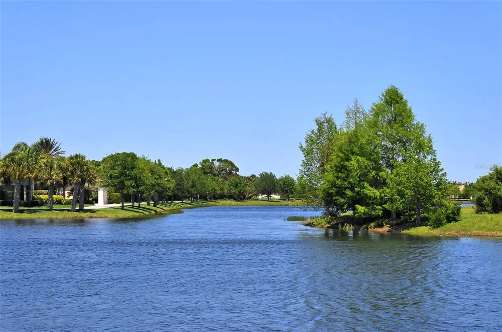 8672 DOLCE LANE Sarasota, FL 34238
