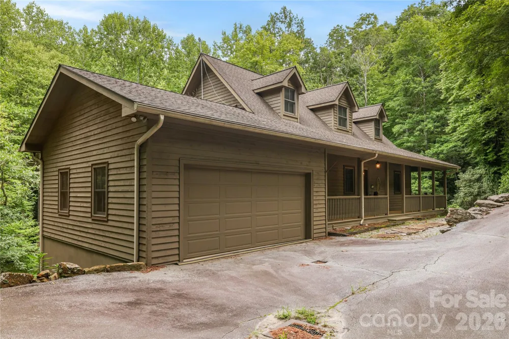 911 Buckberry Drive Sapphire, NC 28774
