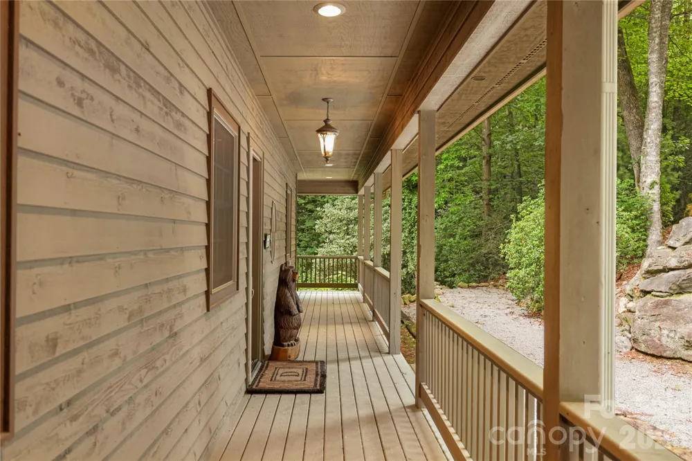 911 Buckberry Drive Sapphire, NC 28774