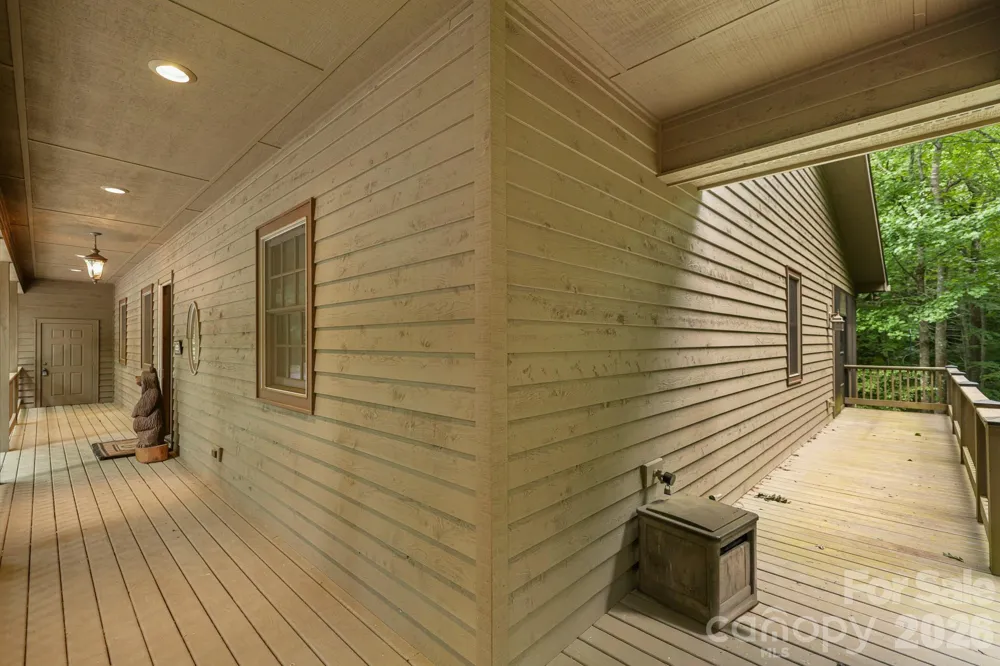 911 Buckberry Drive Sapphire, NC 28774