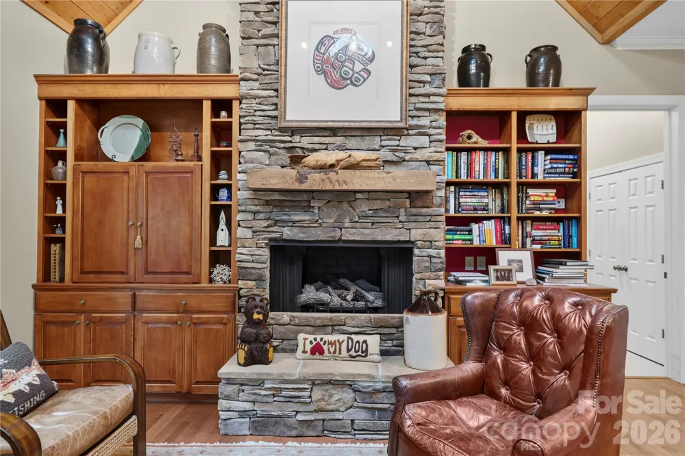 911 Buckberry Drive Sapphire, NC 28774