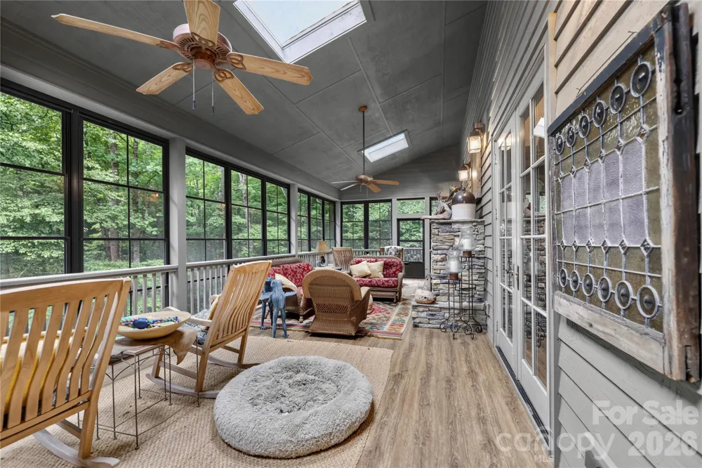 911 Buckberry Drive Sapphire, NC 28774
