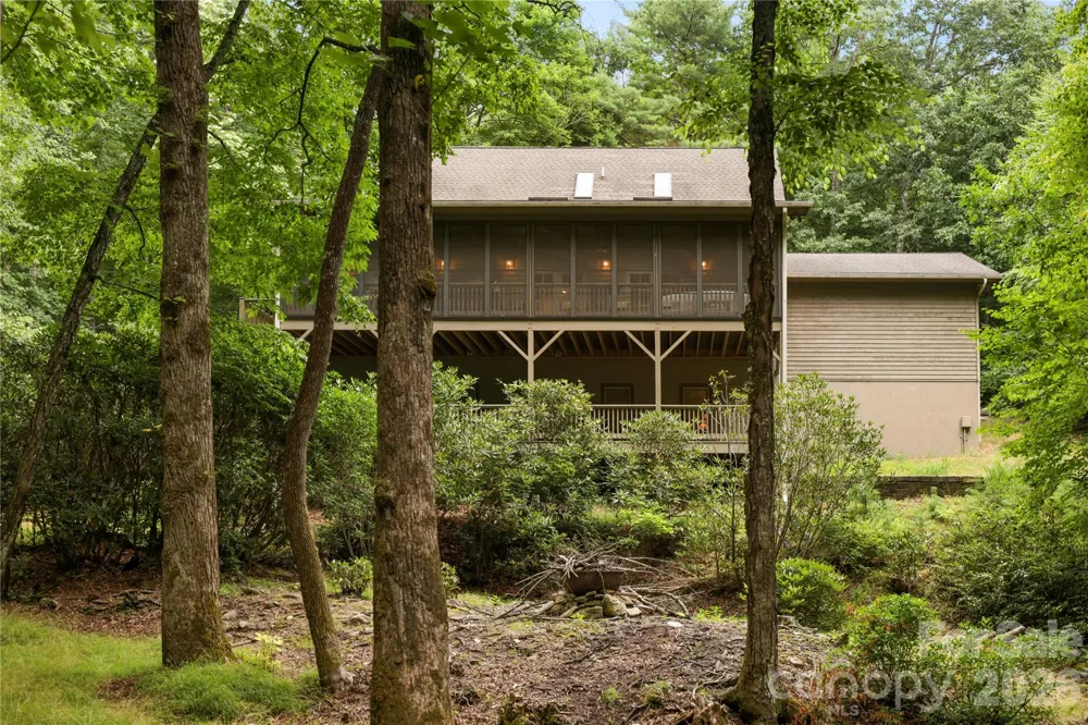 911 Buckberry Drive Sapphire, NC 28774