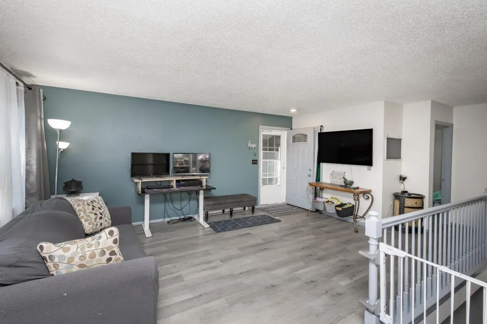 2321 Country Club Parkway Moorhead, MN 56560